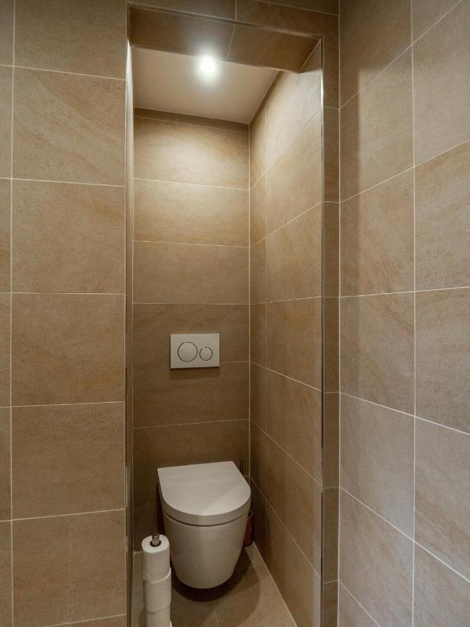 Charmant Appartement Spacieux Pour 6P Vue Mer Vieil Antibes Exterior foto